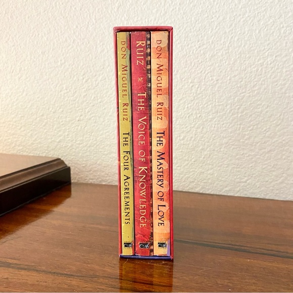 The Four Agreements ~Toltec Wisdom Collection ~ 3 Book Box Set ~ Don Miguel Ruiz - Picture 5 of 10